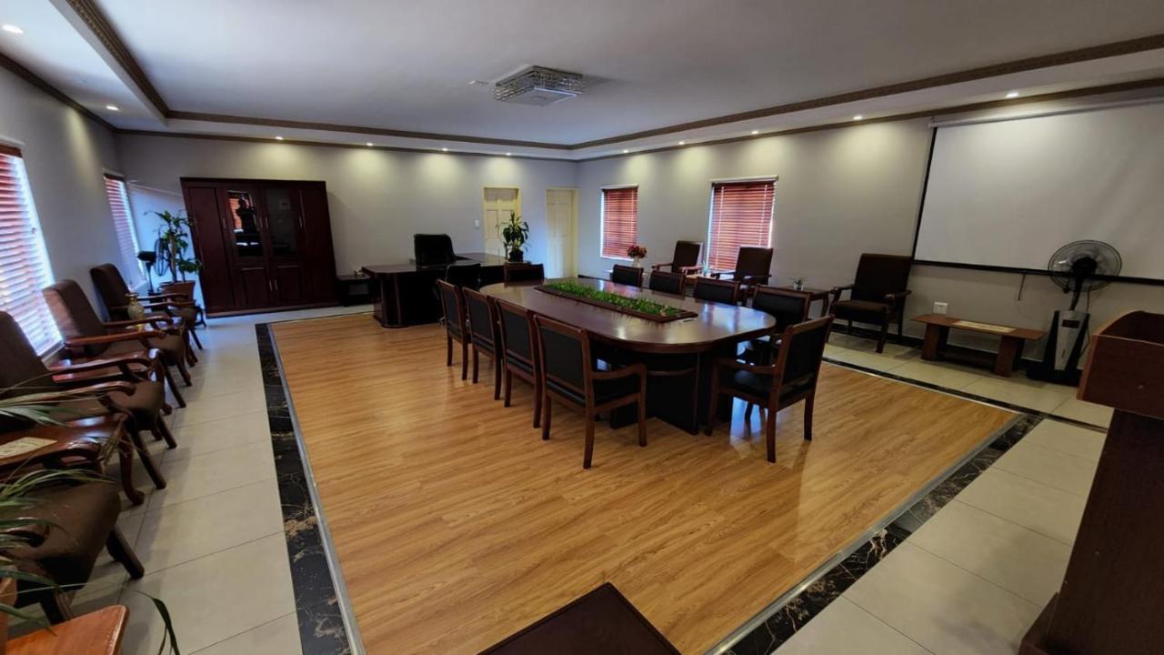 Lilypark Lodge Ράστενμπεργκ Εξωτερικό φωτογραφία